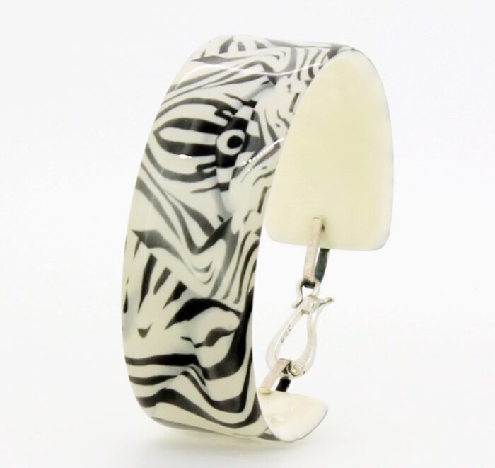 Zebra Resin Bangle - Image 2