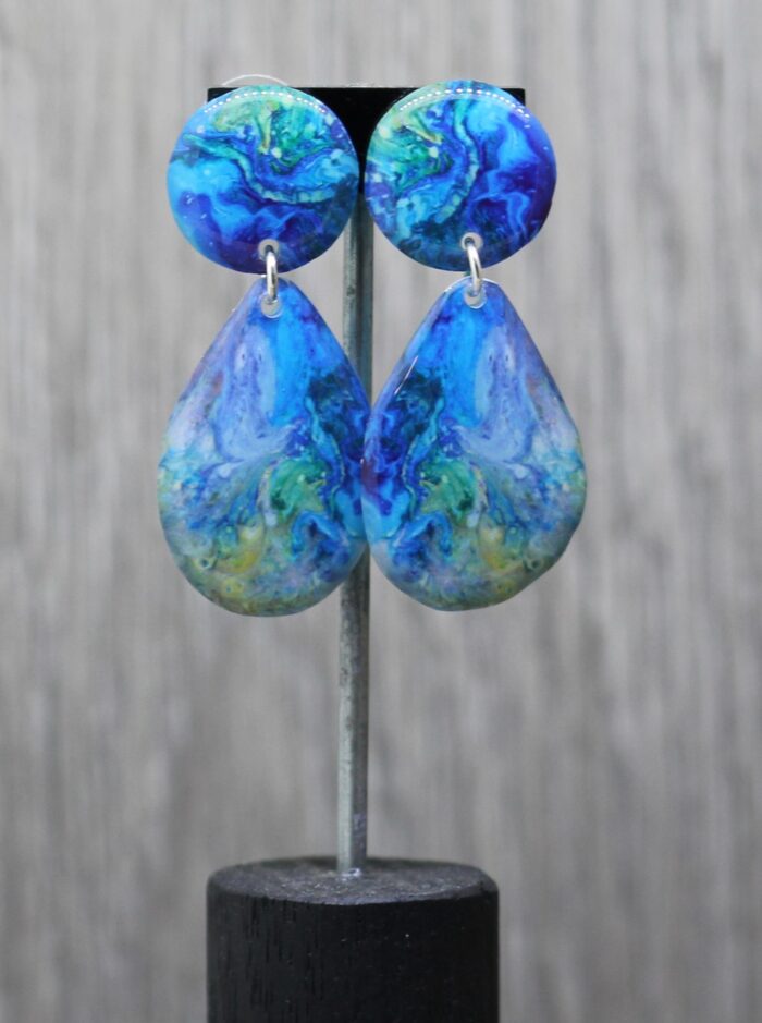 Hidden Reef Resin Drop Studs