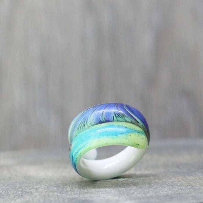 Resin Ring Waves