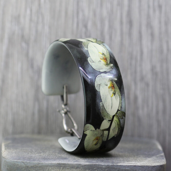 Black Orchid Resin Bangle