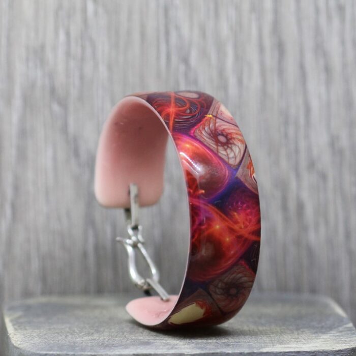 Red Diamonds Resin Bangle