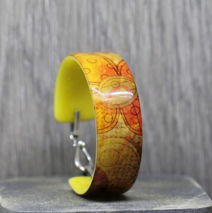 Daisy Resin Bangle