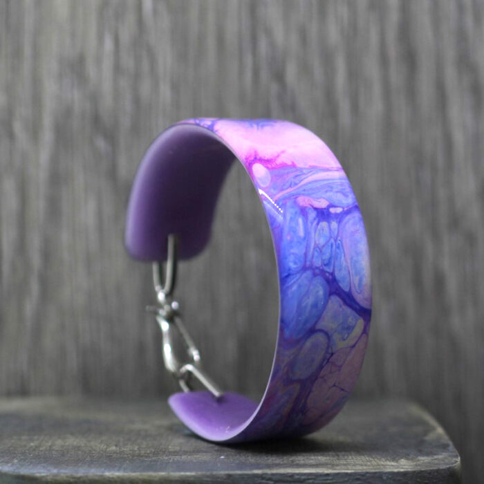 Shades of Lavender Resin Bangle